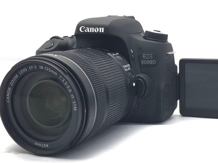 Canon EOS 8000D 18-135mmSTMレンズキット♪中望遠♪