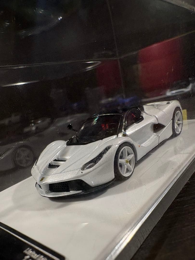 【1 of 999】 Ferrari LaFerrari