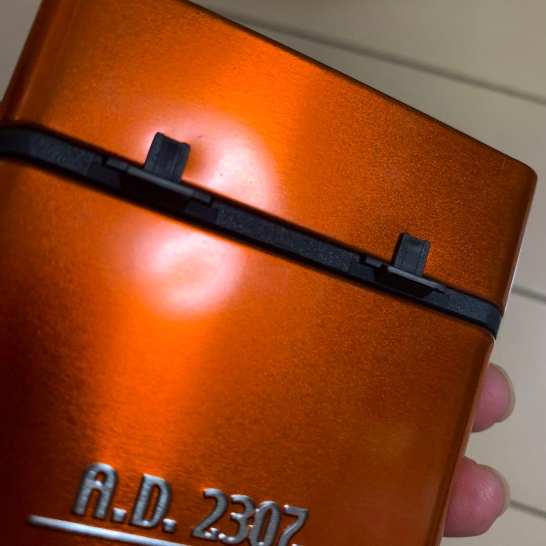 ガンダムウォー　ソレスタルビーイング　 缶デッキケース　中古品