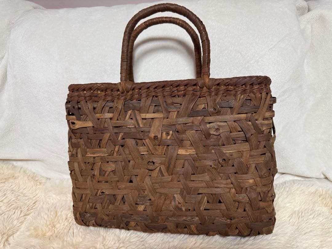 SALE 山葡萄　乱れ編みバック　1度短時間使用　未使用に近い