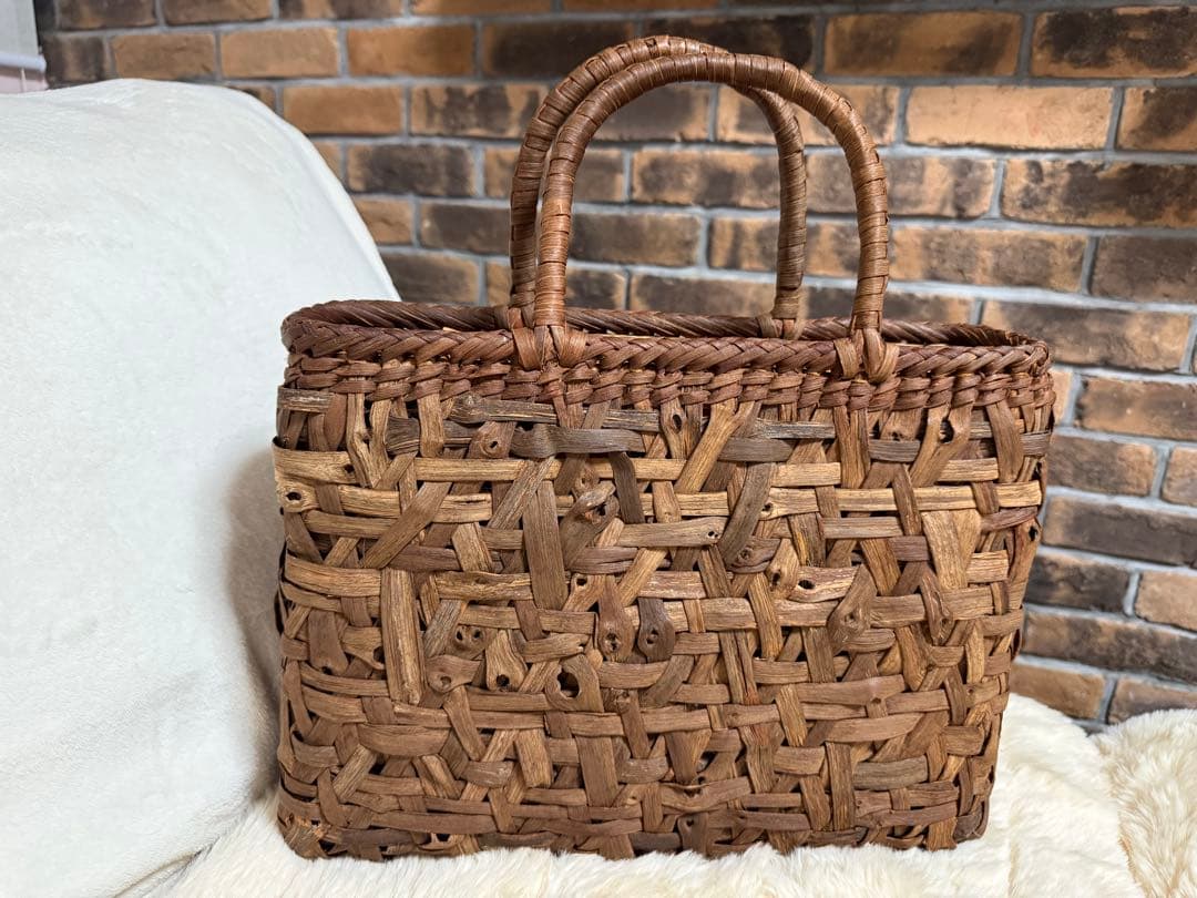 SALE 山葡萄　乱れ編みバック　1度短時間使用　未使用に近い