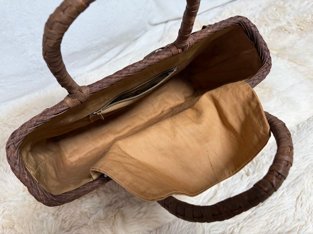 SALE 山葡萄　乱れ編みバック　1度短時間使用　未使用に近い