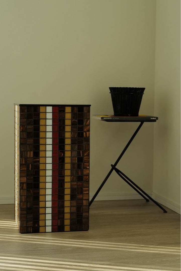 展示台 スツール