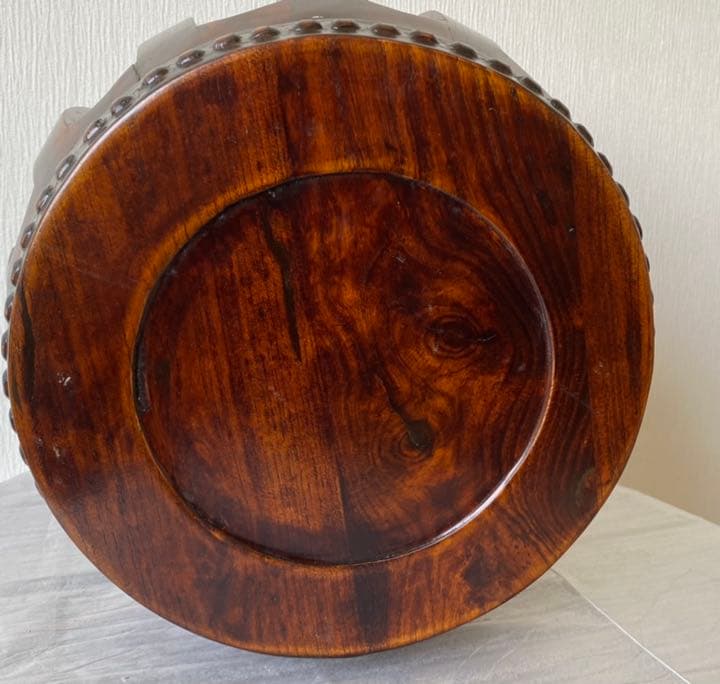 古民具　　アンティーク　古い木製椅子や花台になります