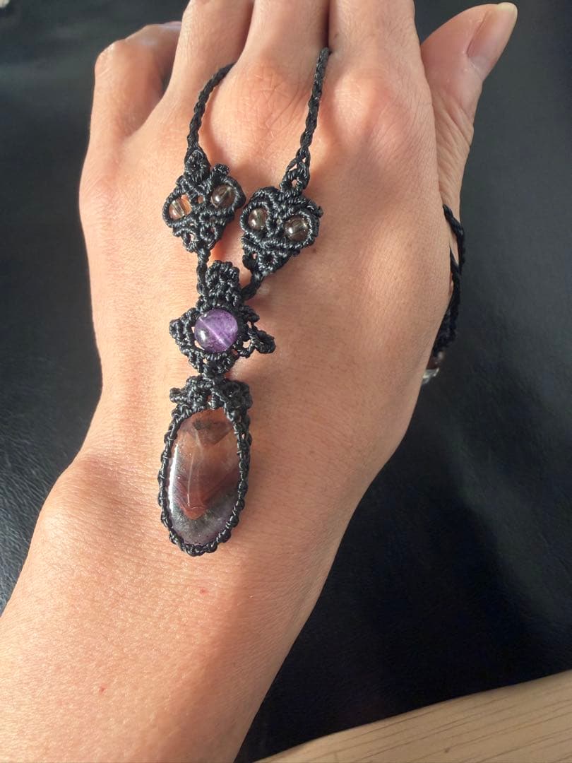 日常の疲れがとれる　毎日つけたくなる癒しのネックレス　　オーラライト23