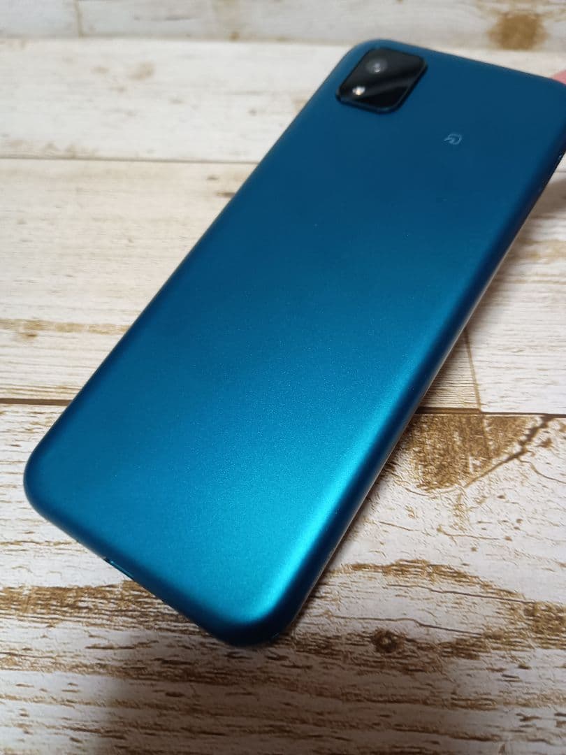 Ymobile! 京セラ　かんたんスマホ3 A205KC　グリーン　中古　美品
