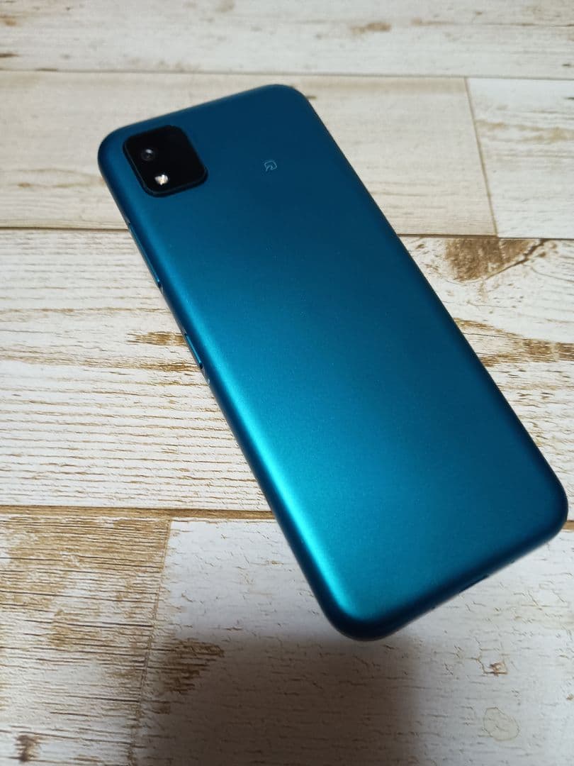 Ymobile! 京セラ　かんたんスマホ3 A205KC　グリーン　中古　美品