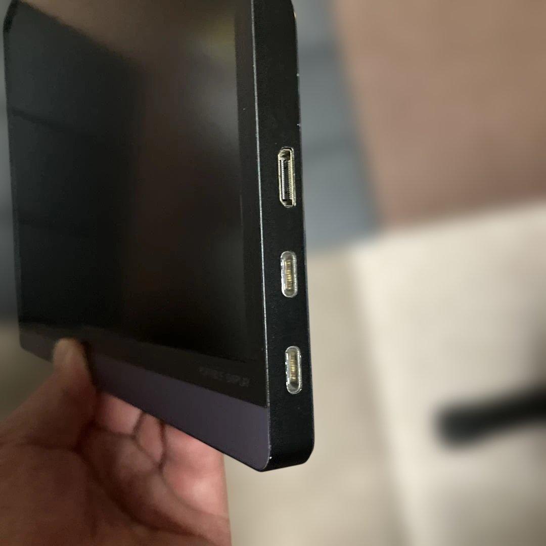 JAPANNEXT モバイルモニタ4K 15.6インチ 本体とスマートケースのみ