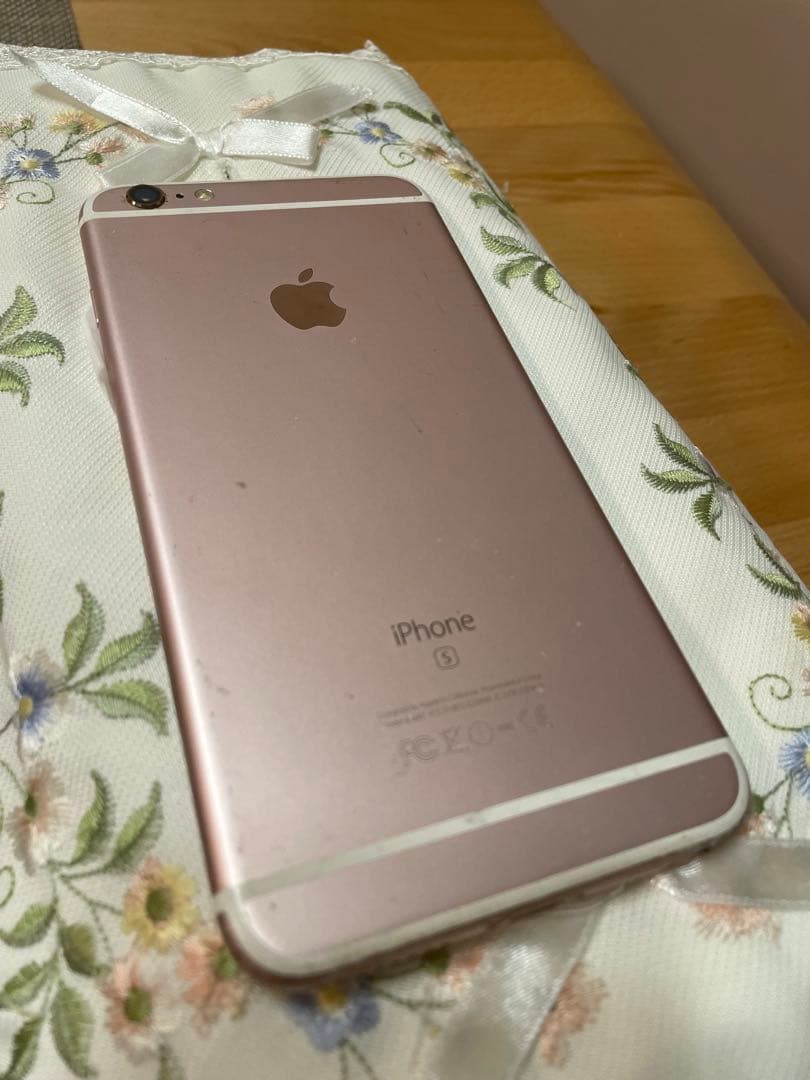 Apple iPhone 6s plus ローズゴールド 64G