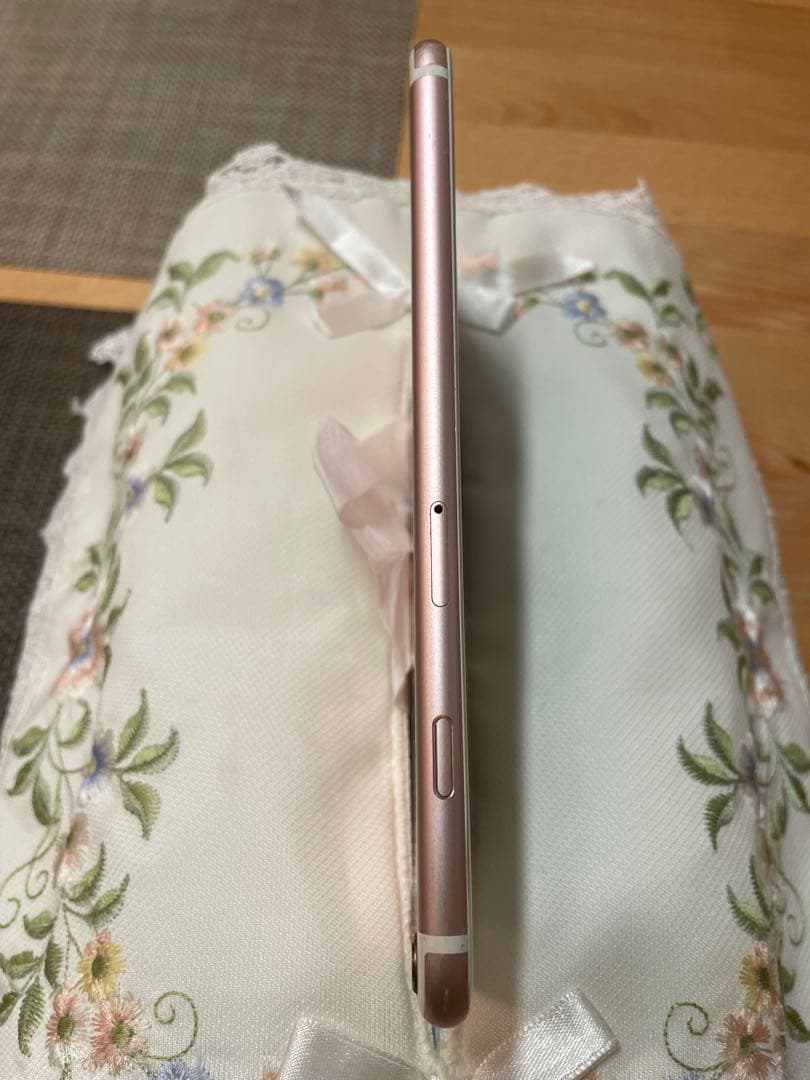 Apple iPhone 6s plus ローズゴールド 64G