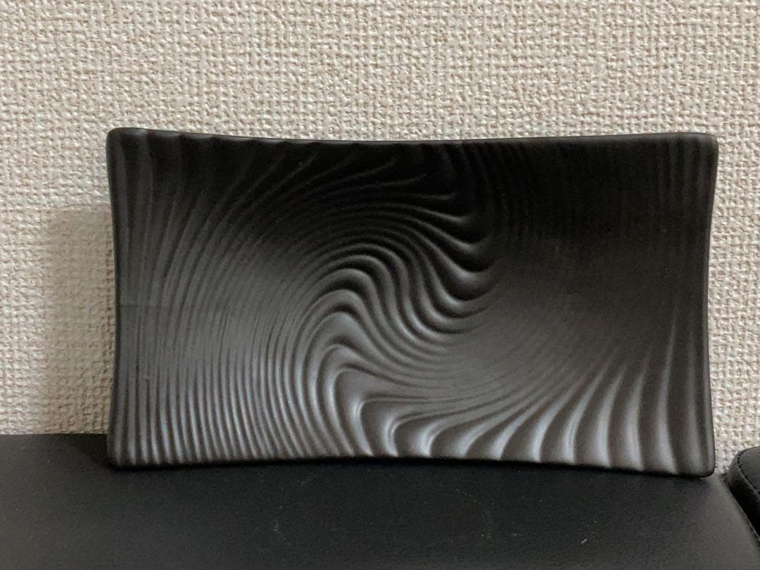 とてもカッコいい　黒い長皿　4枚セット