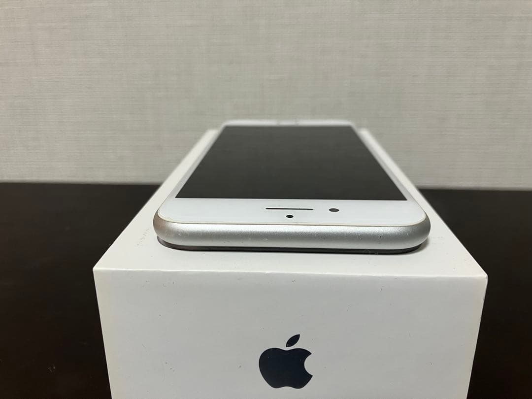 iPhone7 シルバー 本体 32GB SIMフリー