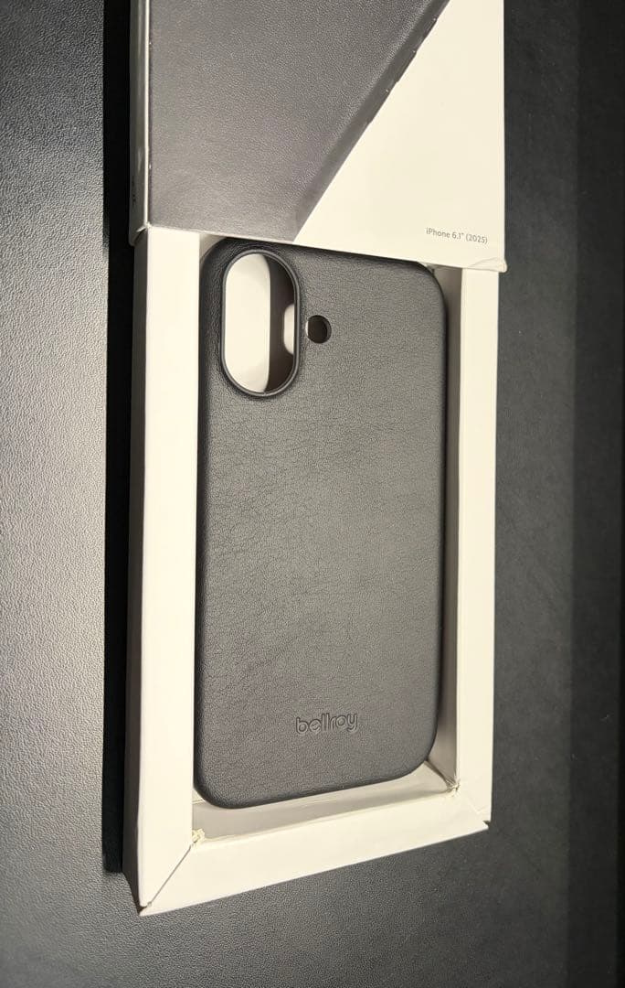 Bellroy Phone Case iPhone 17用 レザースマホケース黒