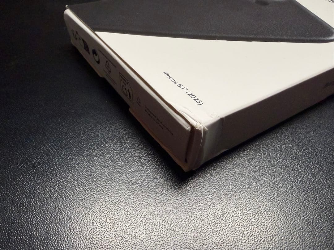 Bellroy Phone Case iPhone 17用 レザースマホケース黒