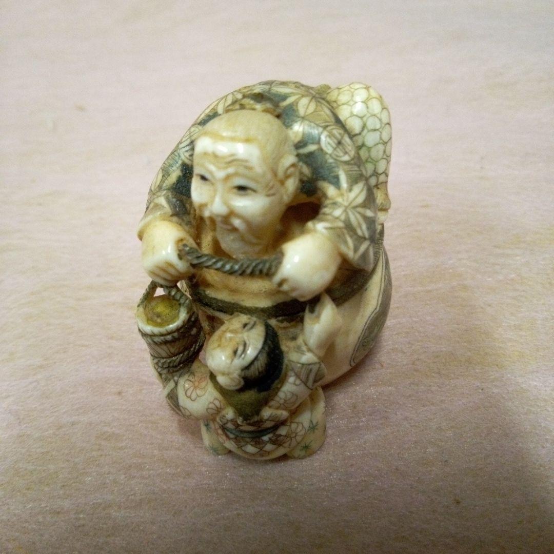 根付　51g　細密細工美術品　古美術　骨董品　名工(山口)