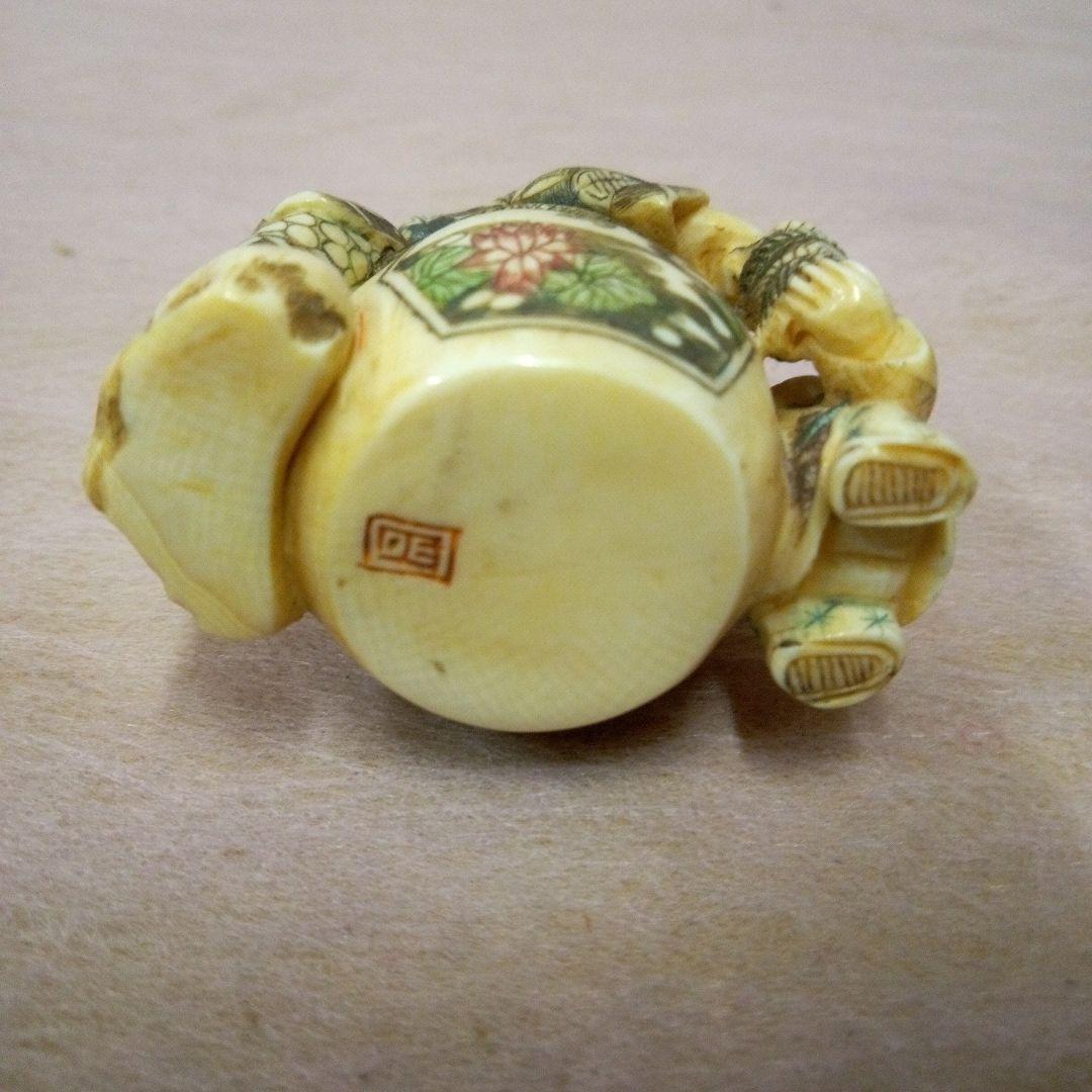 根付　51g　細密細工美術品　古美術　骨董品　名工(山口)