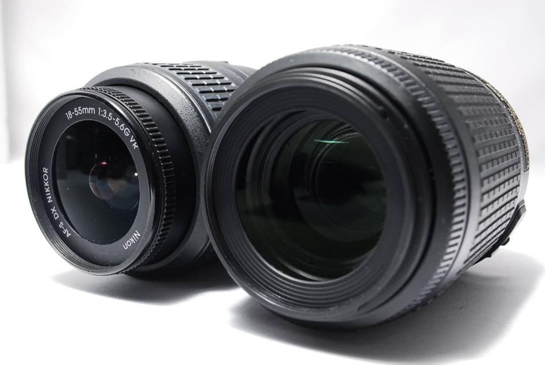 ♥一眼デビュー応援♥Nikon D3000♥ AF-S標準＆望遠セット Wレンズ