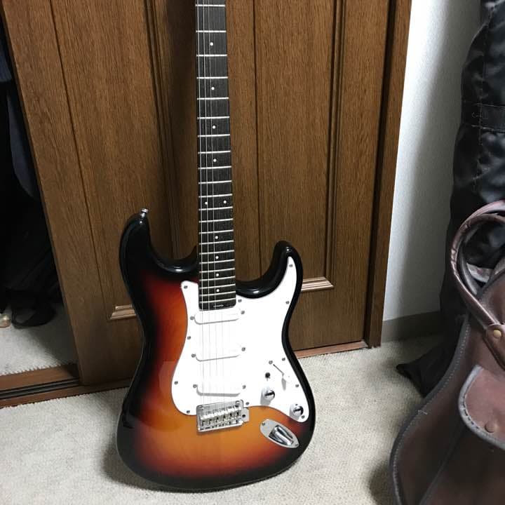 Brade社のギター