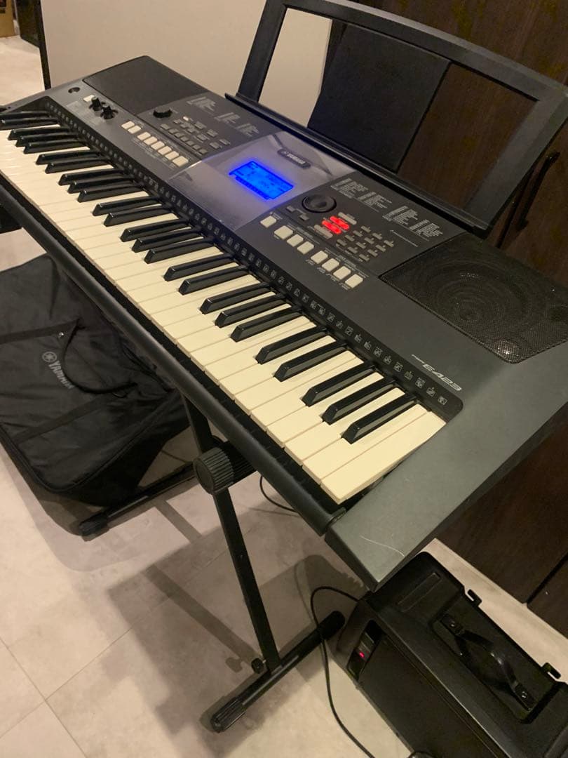 Yamaha MS60D モニタースピーカーとキーボードスタンド