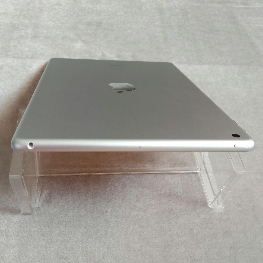 【美品】iPad 第8世代 32 GB Wi-Fi / シルバー
