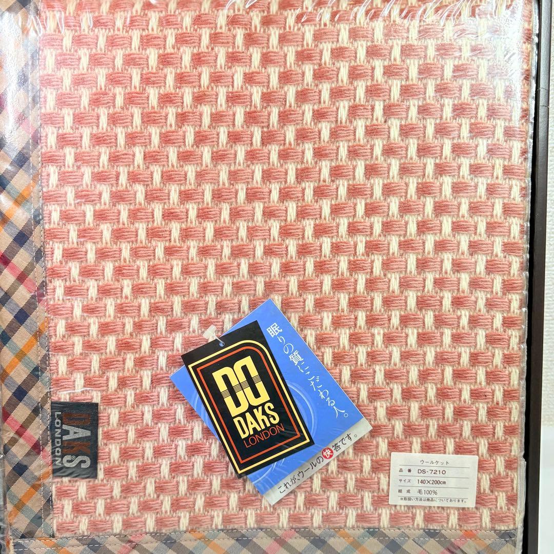 未使用タグ付き　DAKS ダックス　ハウスチェック　ウールケット　レッドピンク系
