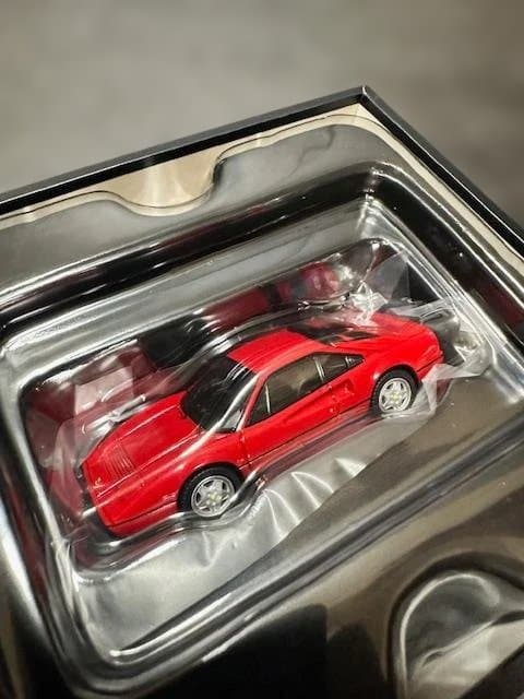 【未使用・TOMYTEC】フェラーリ 328 GTB（後期型）（赤）