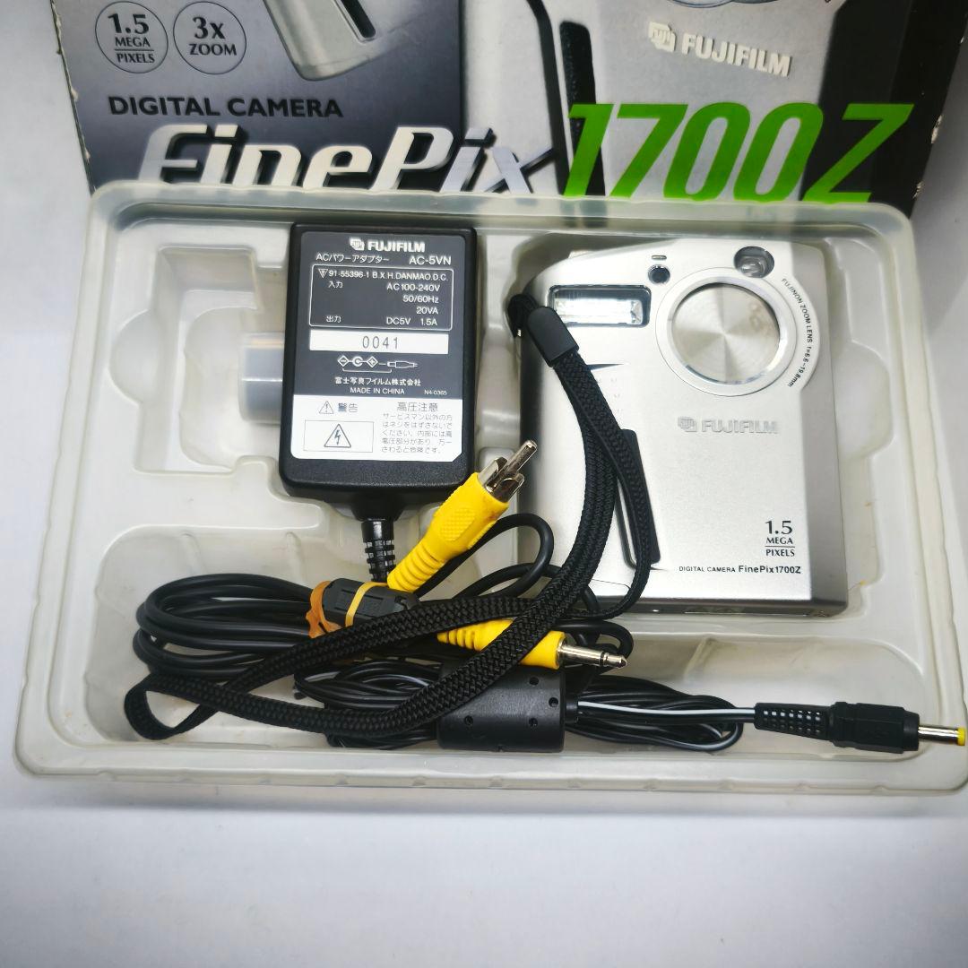 FUJIFILM　FinePix　1700z