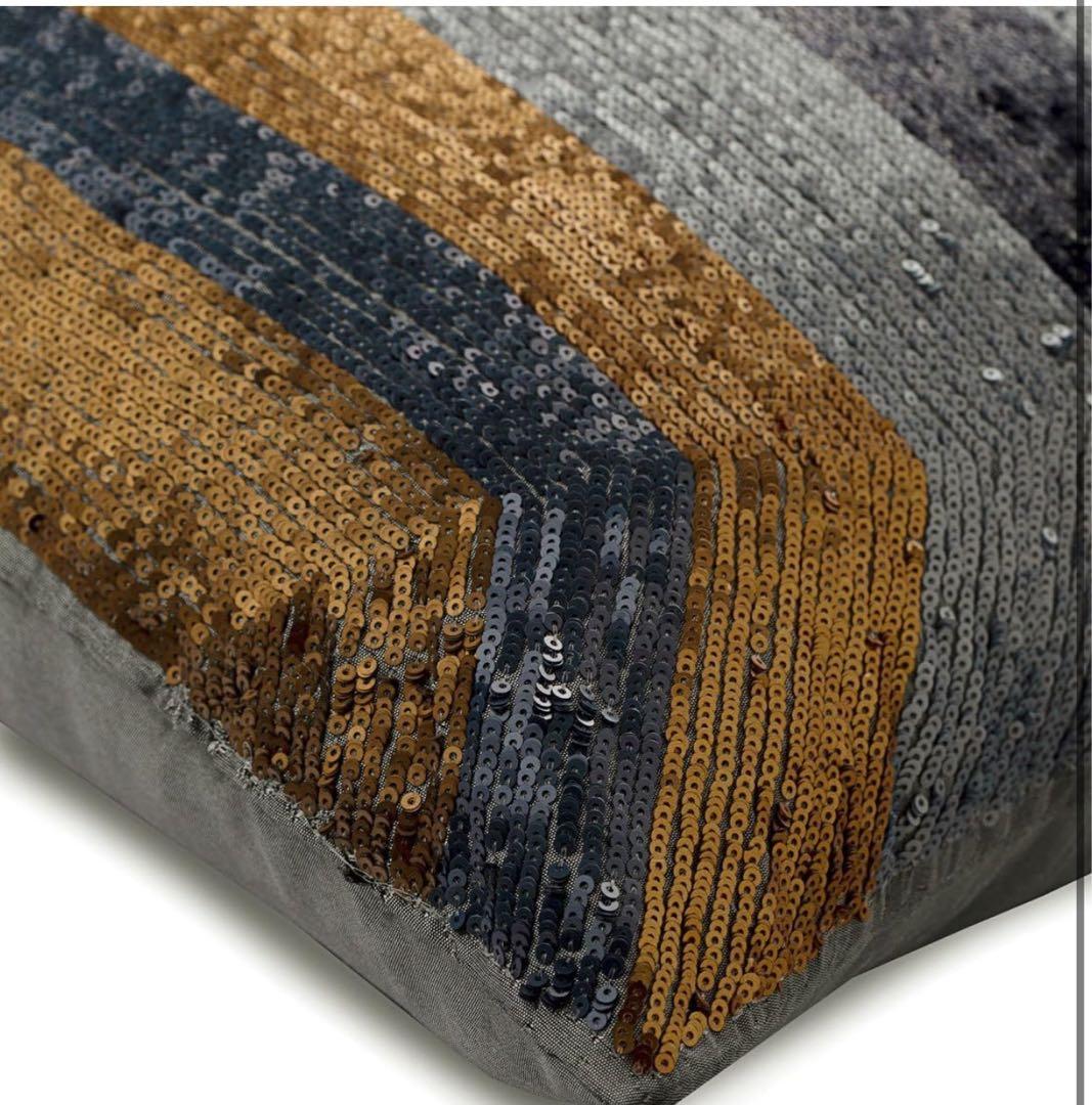 The Centric クッションカバー　シルクスパンコール　2枚セット