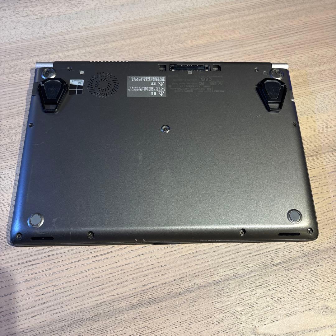 Windowsノート本体 dynabook R63P (CORE-i7,8GB,SSD256GB)