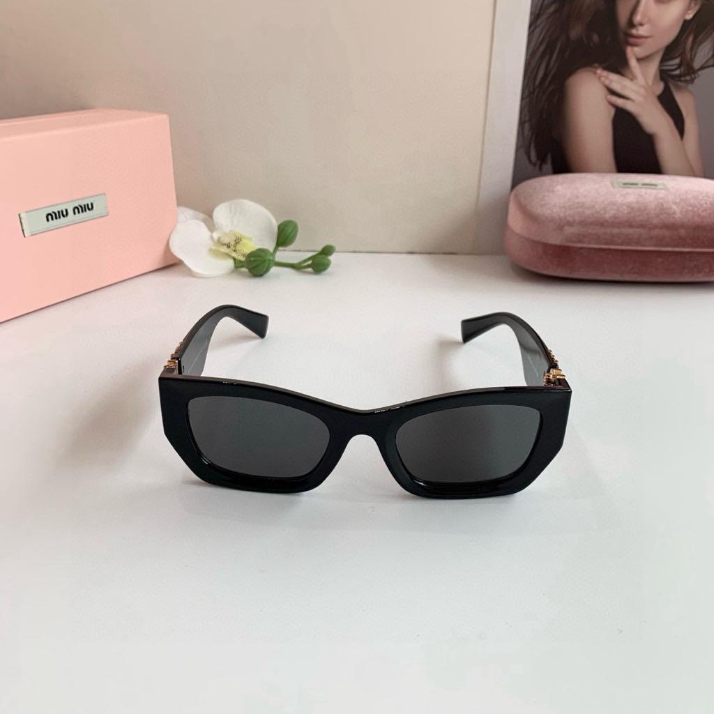 miu miu サングラス ブラック スクエアフレーム