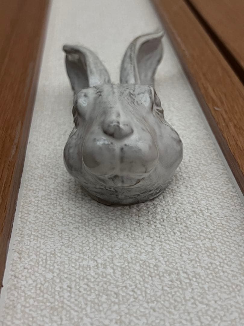 【Yarnnakarn】Hare Hook うさぎ　壁掛け