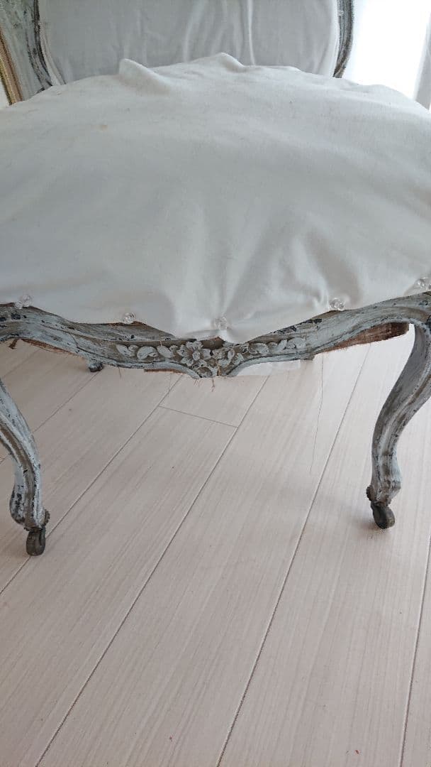 フランスアンティークチェア 痛みあり