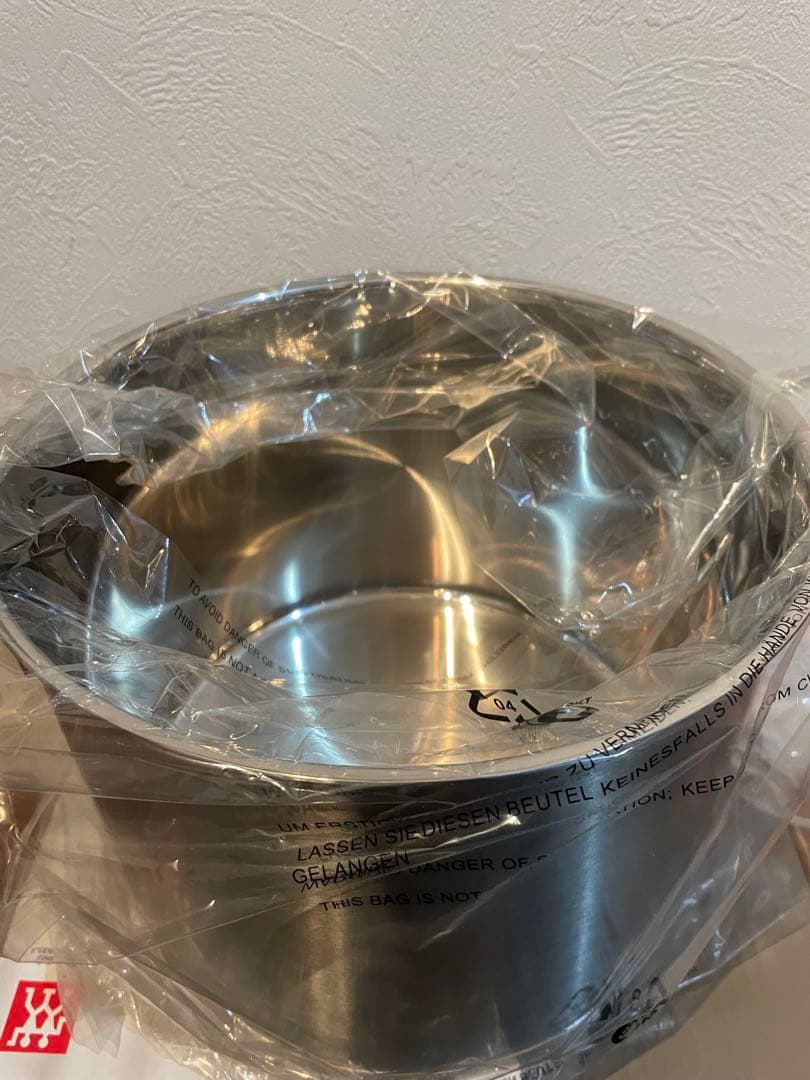 新品　未使用　ZWILLING Moment 両手鍋 大容量 蓋付き　ヘンケルス