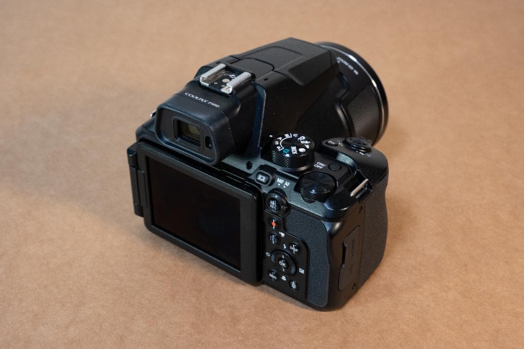 【美品】Nikon COOLPIX P950 （レンズフィルター・SDカード付）