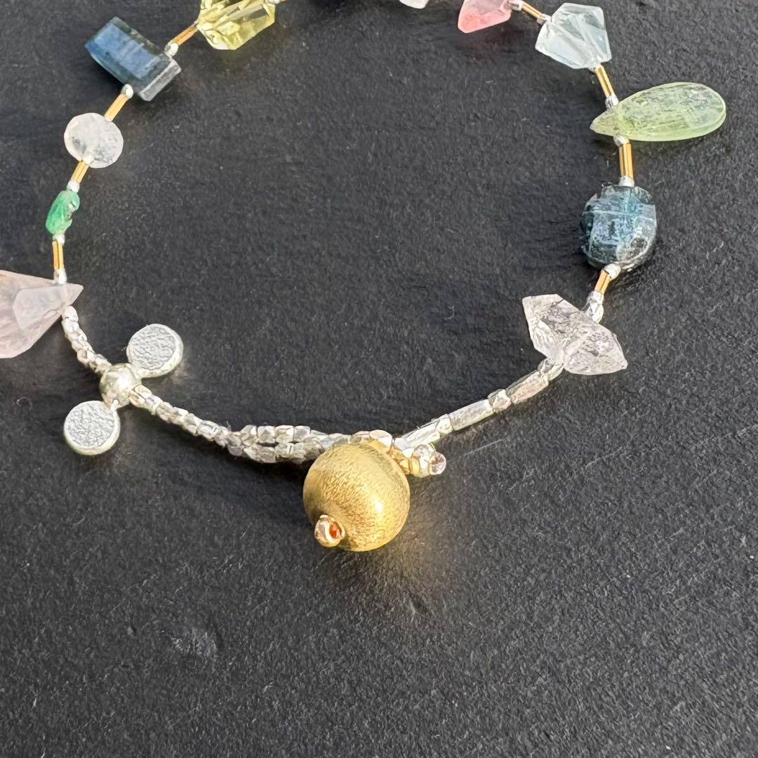 カレンシルバー 天然石ブレスレット　エメラルド　アクアマリン　ムーンストーン