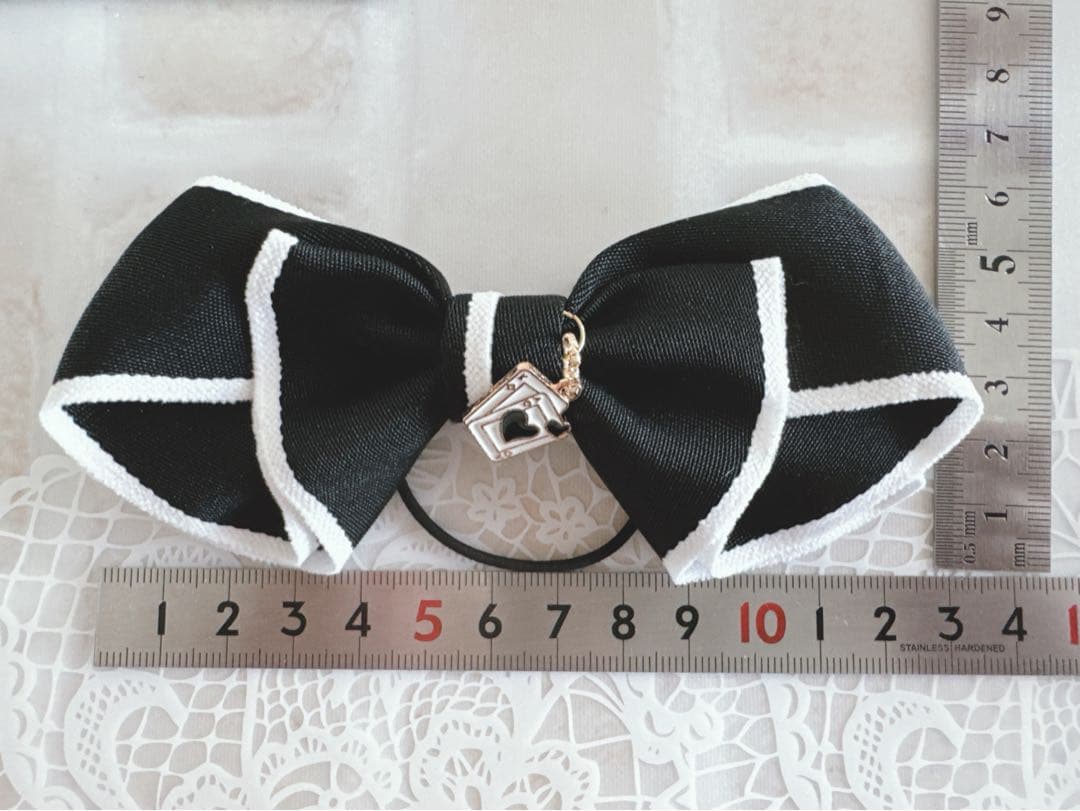 No.25リボンヘアゴム☆ハンドメイド☆ホワイトウールエッジ☆ブラック系