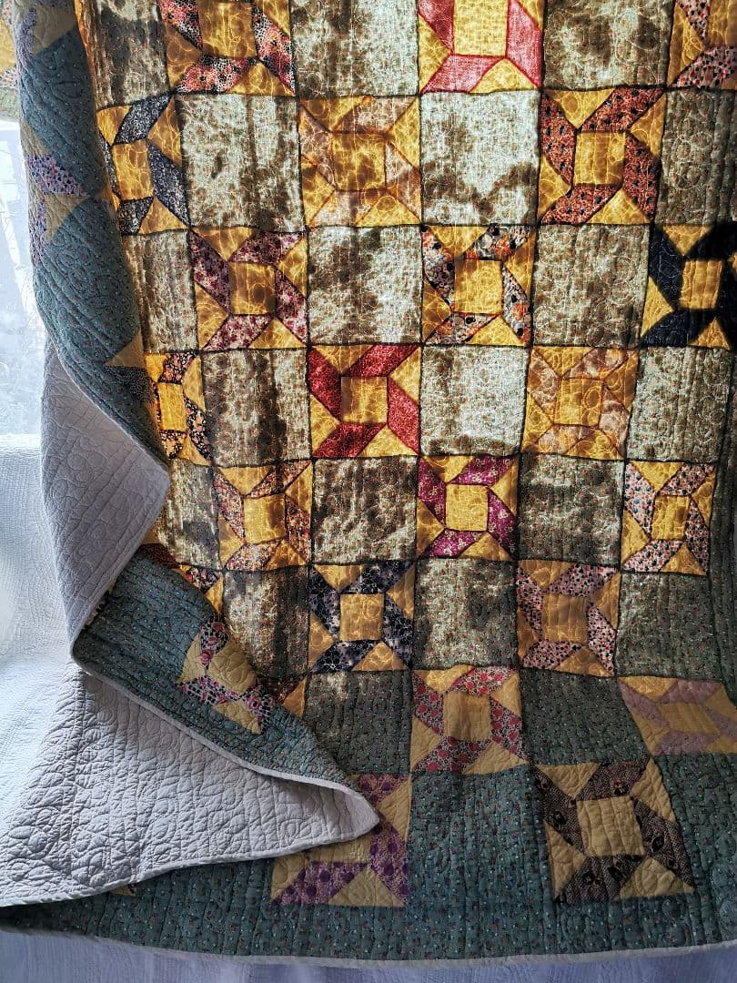 アンティーク 中綿入り手縫い超大判キルト パッチワーク更紗フィードサック 葉刺繍