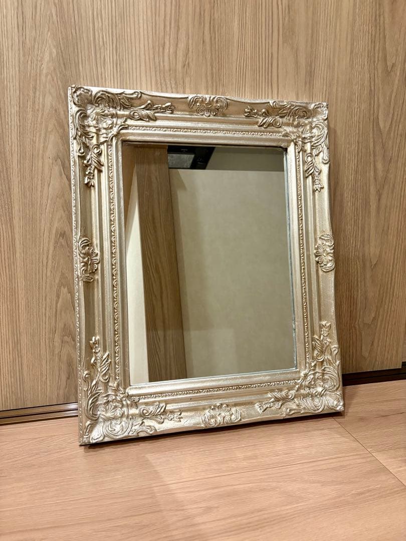 池田市モビリグランデにて購入4点セット(鏡、チェア、コンソール、スタンド照明)