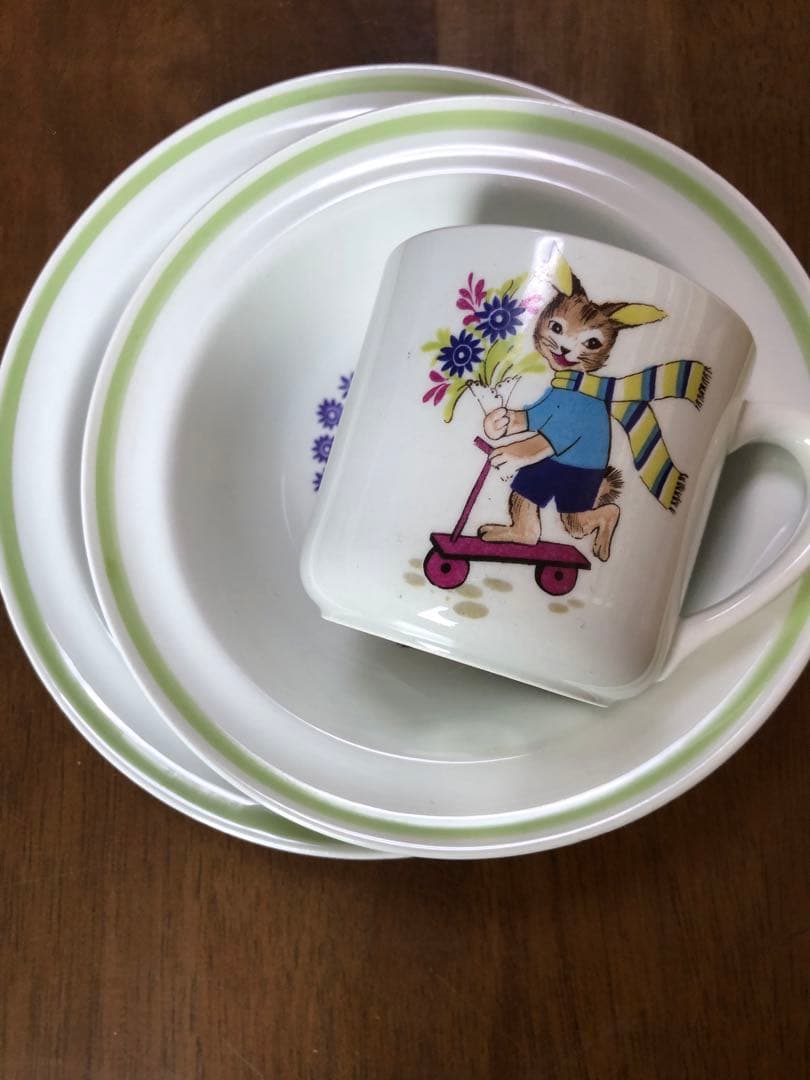 ARABIAアラビア「HUPI」　ライヤ・ウオシッキネン　子供用セット　カップ