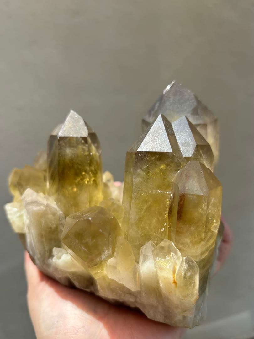ブラジル産シトリンクラスター1888g 立派　ファントムあり　迫力　ポイント太い