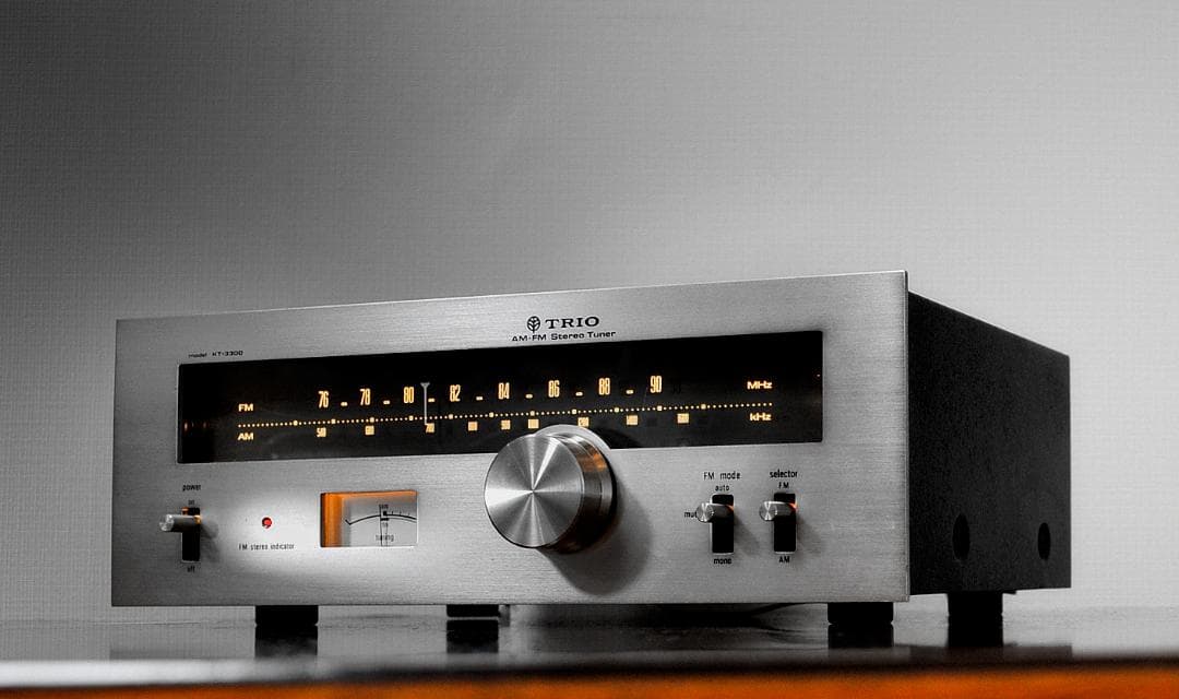 【来る4月計画の福岡分移転の処分価格】TRIO KT-3300 チューナー ♪