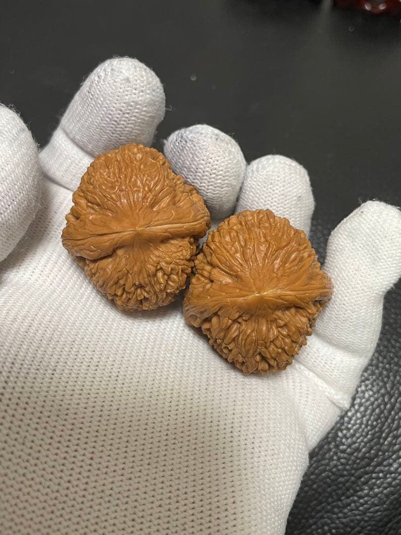 No.537 ❤️遊ぶクルミ　文玩核桃 高級小衆　精配宝瓶狮子头