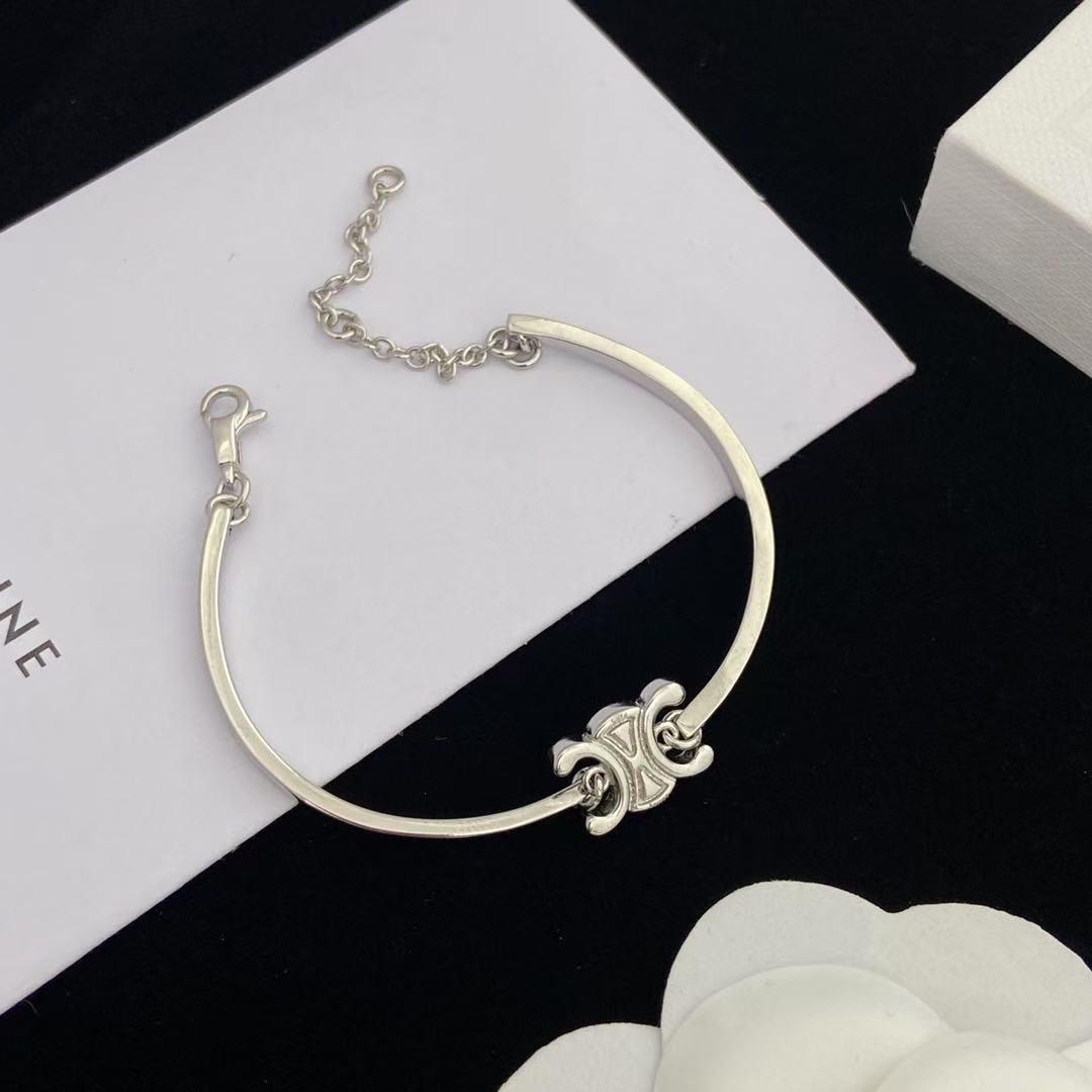 シルバーフラワーバングル