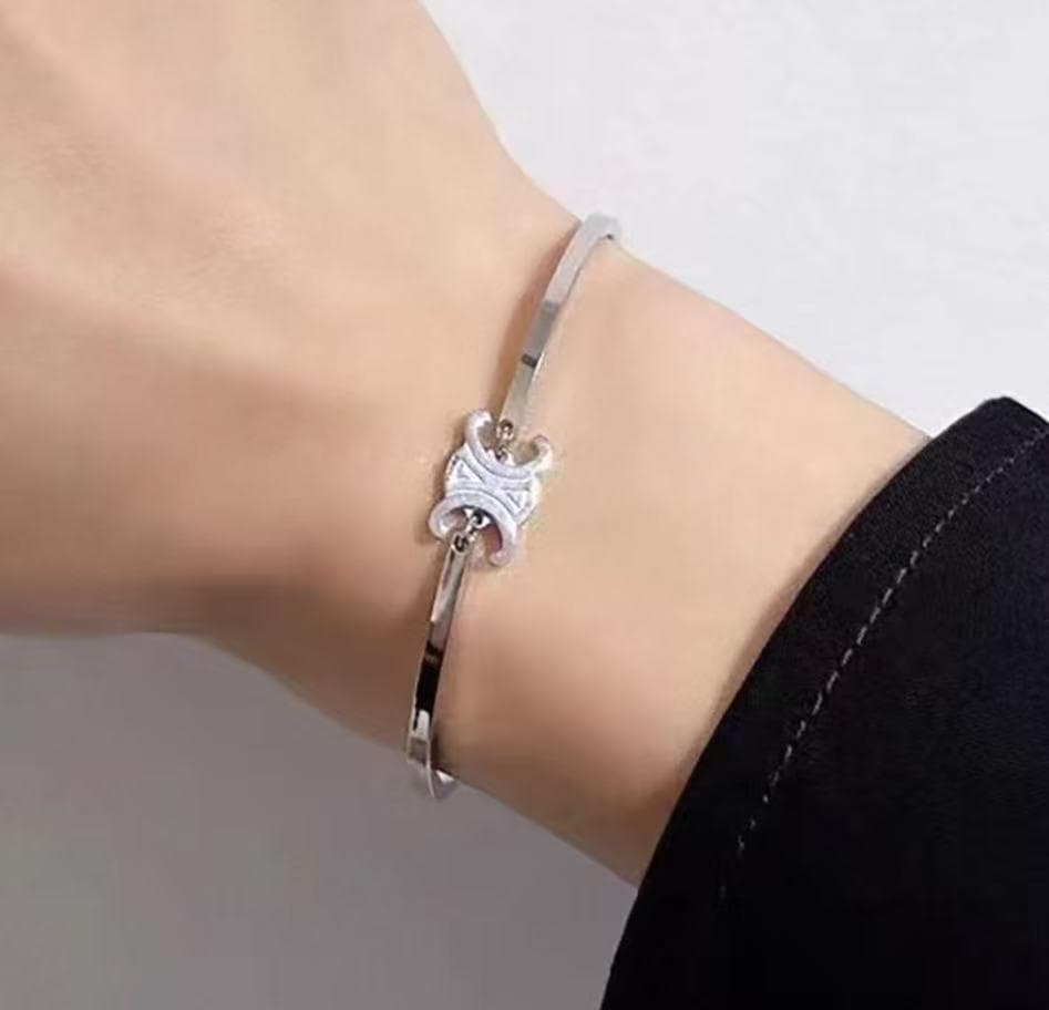 シルバーフラワーバングル