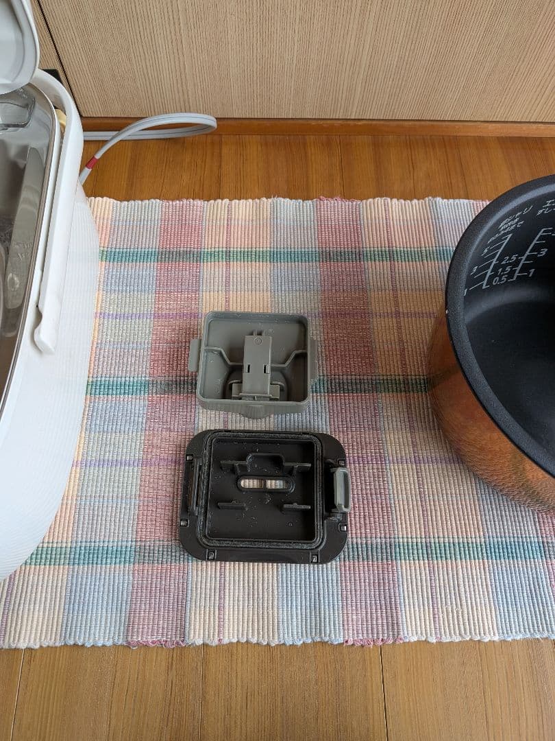 美品 Panasonic IH 炊飯器 　SR-HX109 5.5合 2020年