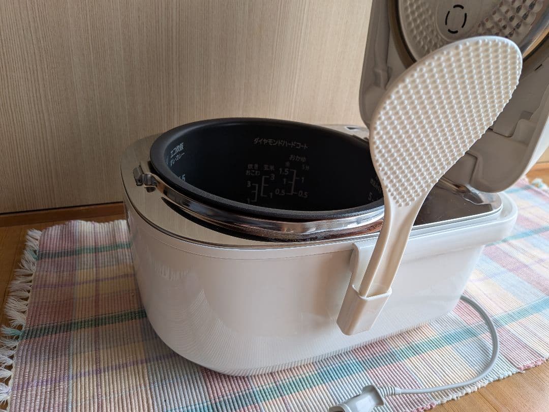 美品 Panasonic IH 炊飯器 　SR-HX109 5.5合 2020年