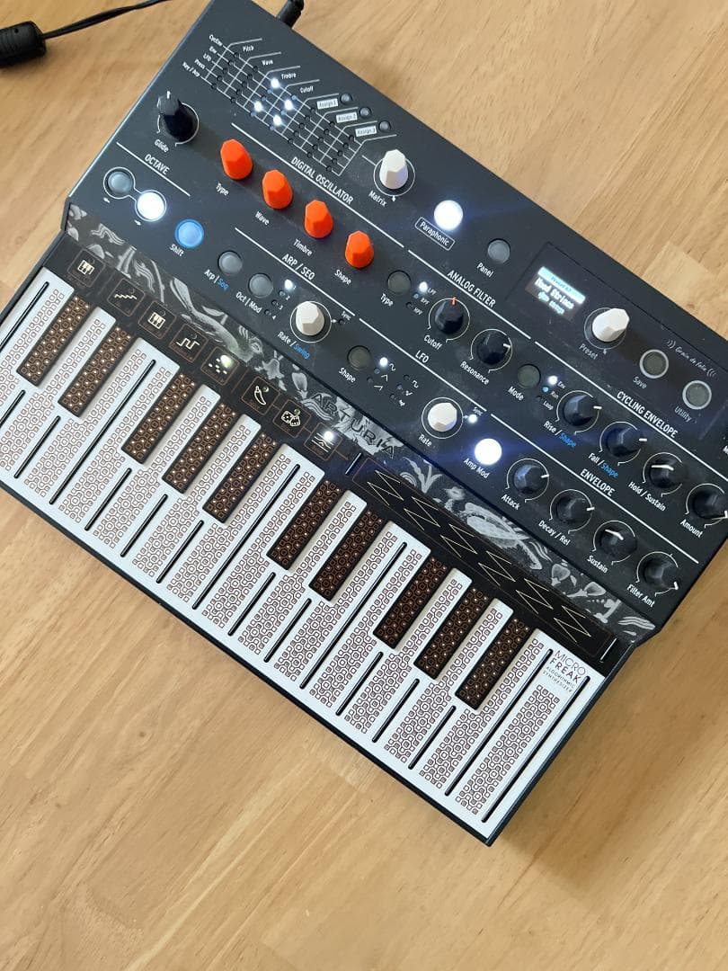Arturia MicroFreak（アルトリア マイクロフリーク）