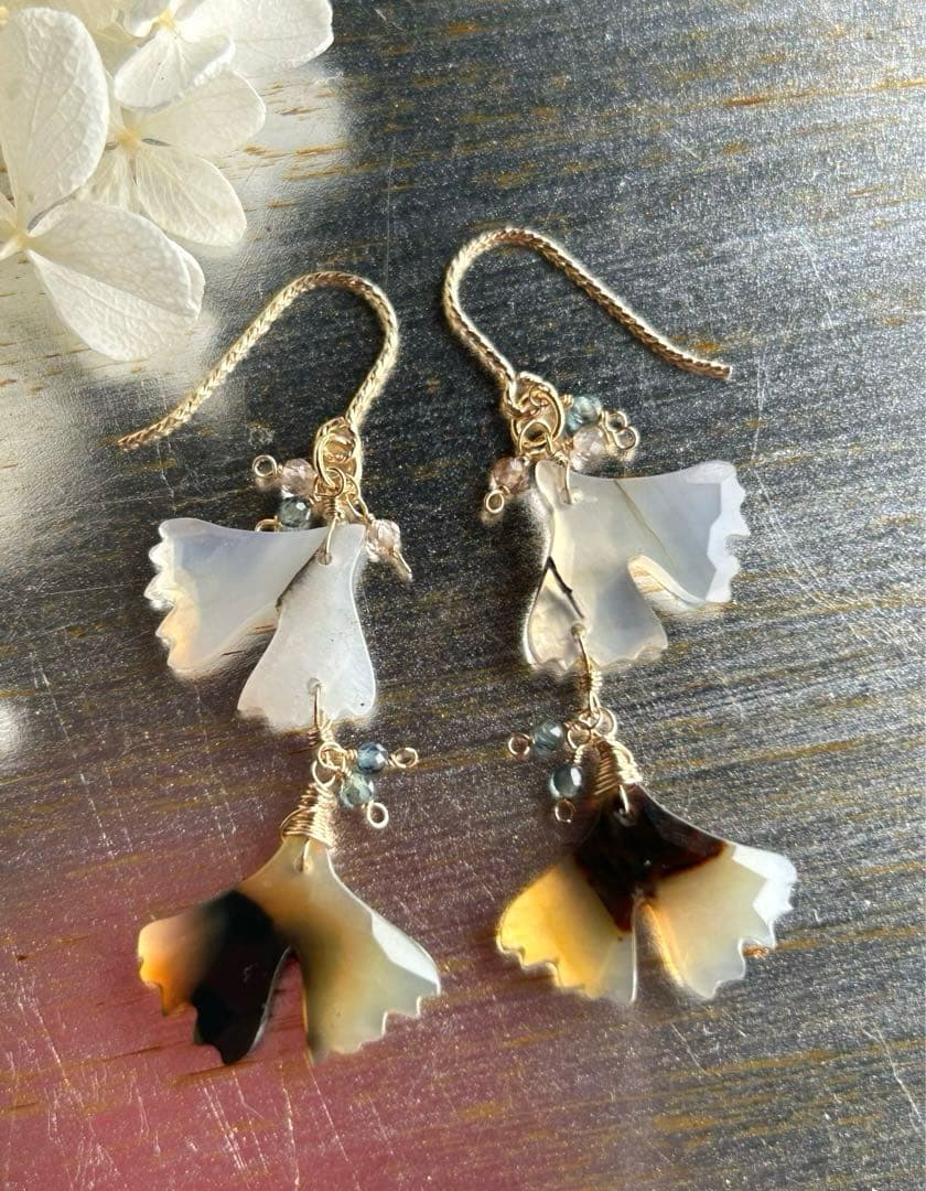 Sale❣️モンタナアゲートいちょうカービング＆グリーンサファイアピアス14kgf