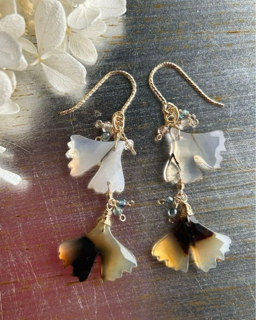 Sale❣️モンタナアゲートいちょうカービング＆グリーンサファイアピアス14kgf