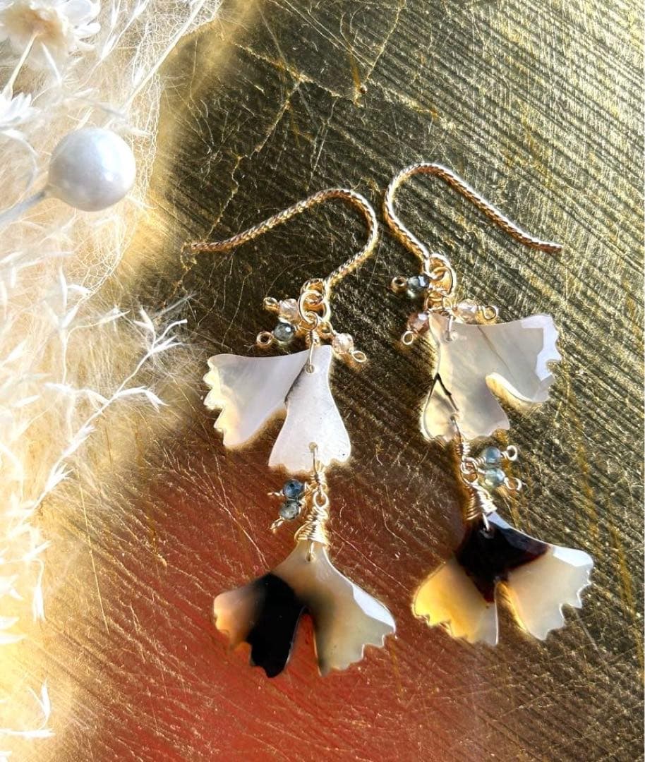 Sale❣️モンタナアゲートいちょうカービング＆グリーンサファイアピアス14kgf